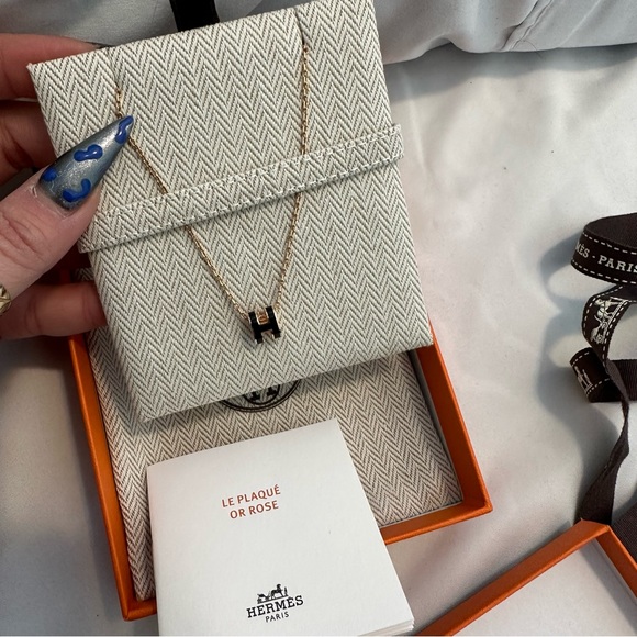 AUTHENTIC - HERMES POP H PENDANT - BLACK/ROSE GOLD - Picture 6 of 6